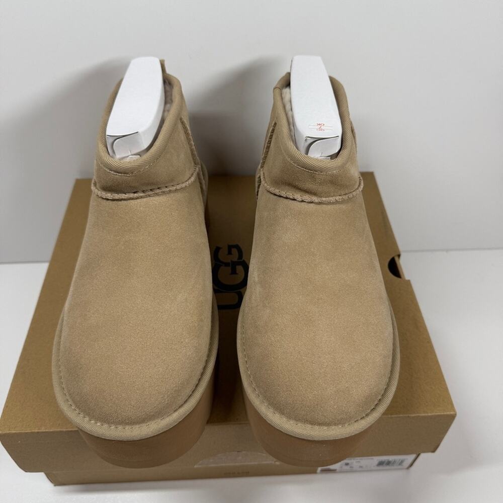 NIB UGG Women's Classic Ultra Mini Platform Size 9 - Picture 4 of 8